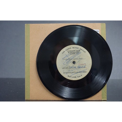 297 - Vinyl - David Bowie / Ace Kefford - A two sided acetate featuring a previously unknown & unheard rec... 