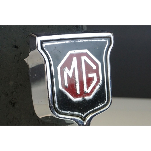 111 - Early to Mid 20th century Chrome ' MG ' Car Badge