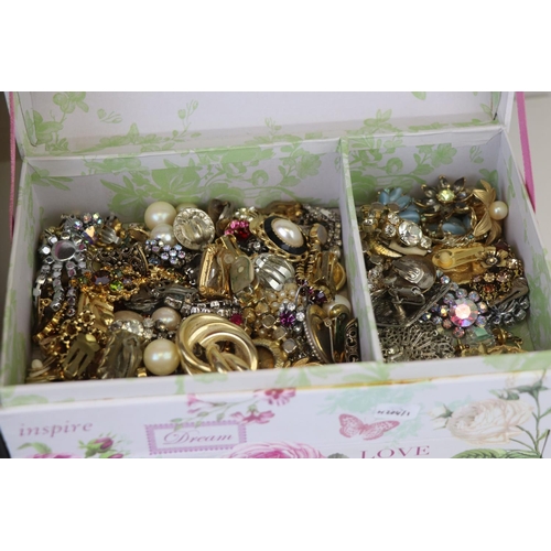 256 - Quantity of Costume Jewellery to include Stone Beaded Necklaces, Earrings, etc in two Jewellery Boxe... 