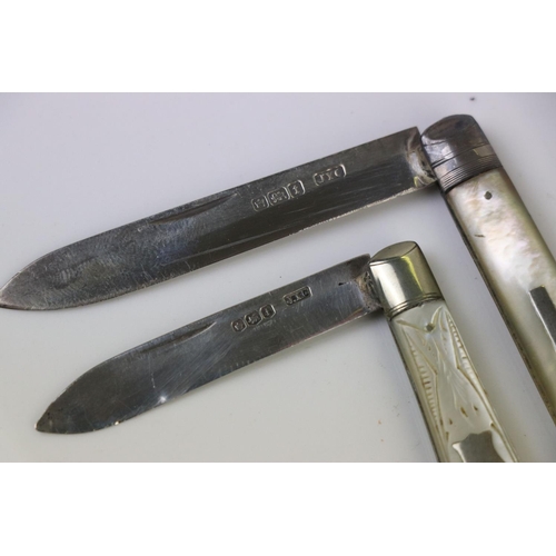 264 - Two fully hallmarked sterling silver fruit knives with mother of pearl handles.