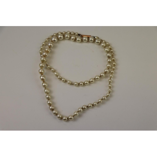 308 - Graduated Cultured Pearl Necklace with 9ct Yellow Gold Barrel Clasp