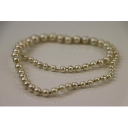 308 - Graduated Cultured Pearl Necklace with 9ct Yellow Gold Barrel Clasp