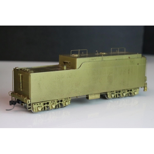 10 - Boxed Hallmark HO gauge ATSF Santa Fe 5000 Series Madam Queen 2-10-4 brass locomotive & tender made ... 