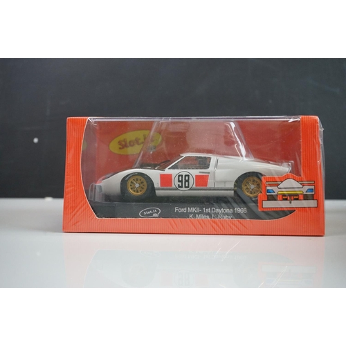 1008 - Sixed cased/boxed & sealed Slot it slot cars to include CA06e Sauber Mercedes C9, CA06f Sauber Merce... 