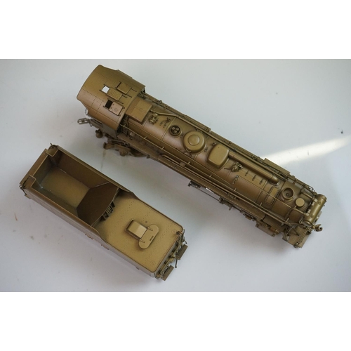 101 - Boxed Overland Models Inc HO gauge 2-8-2 brass locomotive & tender, unpainted, appearing excellent w... 