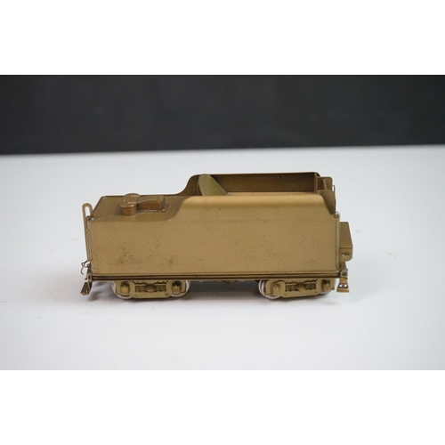 101 - Boxed Overland Models Inc HO gauge 2-8-2 brass locomotive & tender, unpainted, appearing excellent w... 