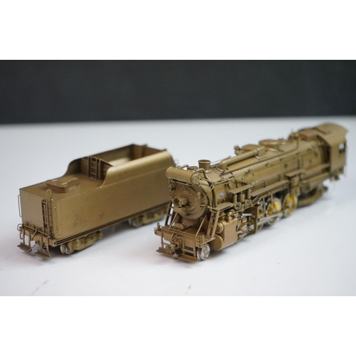 101 - Boxed Overland Models Inc HO gauge 2-8-2 brass locomotive & tender, unpainted, appearing excellent w... 