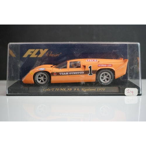 1019 - Six cased Fly Classic slot cars to include C31 Lola T70 MK 3B Azul, s32 Lola T70 Alcaniz 99, C32 Lol... 