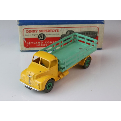 1050 - Two boxed Dinky Supetoys diecast models to include 512Guy Flat Truck in orange cab & chassis and blu... 