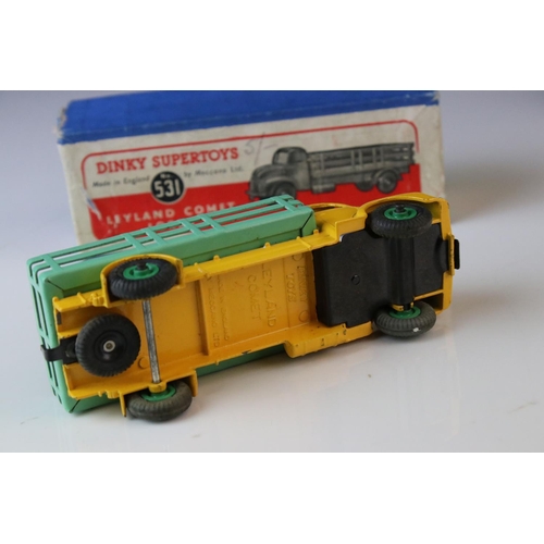 1050 - Two boxed Dinky Supetoys diecast models to include 512Guy Flat Truck in orange cab & chassis and blu... 