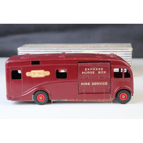 1057 - Boxed Dinky Supertoys 981 Horse Box diecast model in vg condition with some paint chips, decals main... 