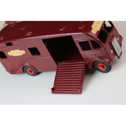 1057 - Boxed Dinky Supertoys 981 Horse Box diecast model in vg condition with some paint chips, decals main... 