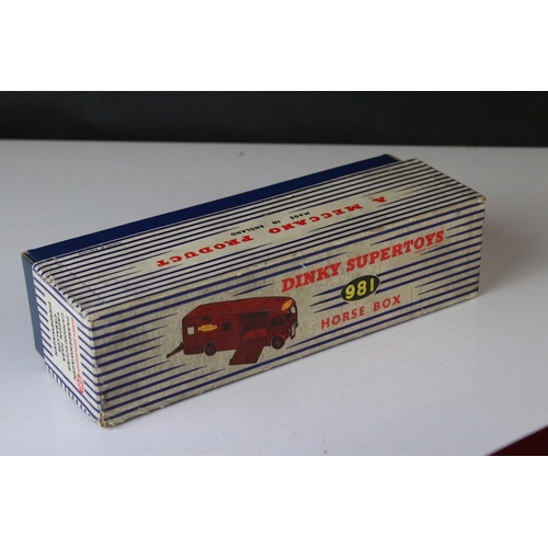 1057 - Boxed Dinky Supertoys 981 Horse Box diecast model in vg condition with some paint chips, decals main... 