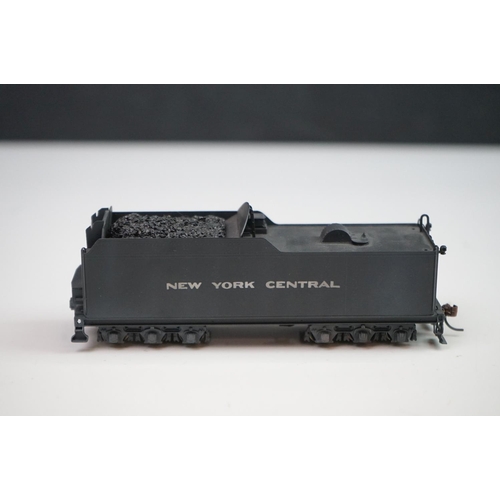 106 - Boxed Key Imports HO gauge New York Central #1320 H-5P Class 2-8-2 Ski brass locomotive & tender, ma... 