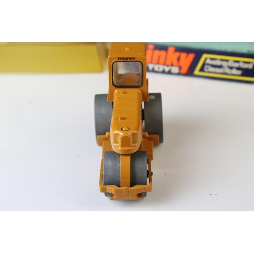 1064 - Boxed Dinky 279 Aveling-Barford Diesel Roller diecast model with Wimpey decals, diecast excellent, d... 