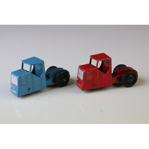 1068 - Five early play worn Dinky diecast models to include 3 x 30e (variants) and 2 x Trucks (1 x red cab,... 