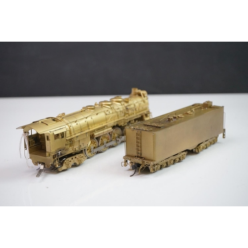 107 - Boxed Key Imports HO gauge 3751 Classic Modern 4-8-4 Elesco Santa Fe brass locomotive & tender, made... 