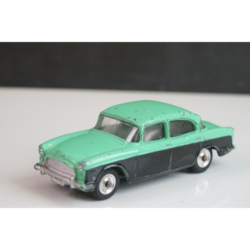 1077 - 12 Mid 20th C Dinky diecast road models to include Humber Hawk x 3, Packard x 3, 180 Packard Clipper... 