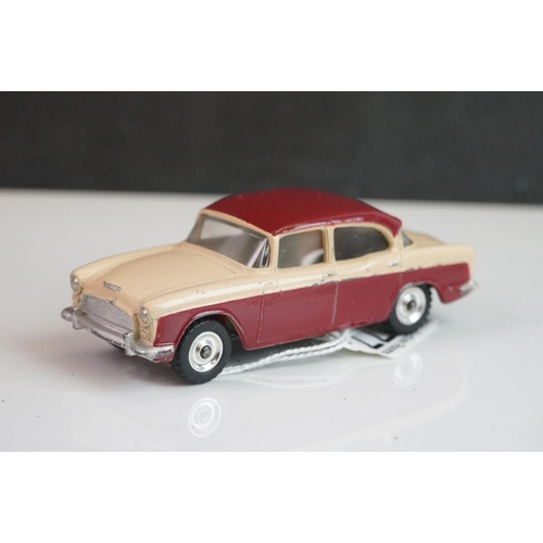 1077 - 12 Mid 20th C Dinky diecast road models to include Humber Hawk x 3, Packard x 3, 180 Packard Clipper... 