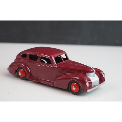 1077 - 12 Mid 20th C Dinky diecast road models to include Humber Hawk x 3, Packard x 3, 180 Packard Clipper... 