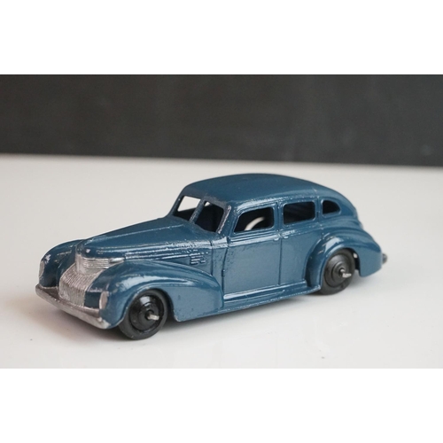 1077 - 12 Mid 20th C Dinky diecast road models to include Humber Hawk x 3, Packard x 3, 180 Packard Clipper... 