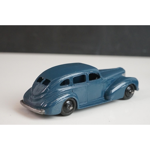 1077 - 12 Mid 20th C Dinky diecast road models to include Humber Hawk x 3, Packard x 3, 180 Packard Clipper... 