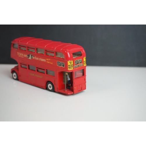 1084 - Ten play worn Dinky diecast buses to include FRench Autobus Parisien Somua Panhard, 4 x 290 Dunlop, ... 