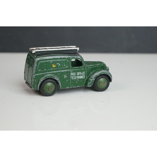 1087 - 13 Mid 20th C Dinky play worn diecast models to include Vanguard x 2, Chrysler, Armstrong Siddeley, ... 