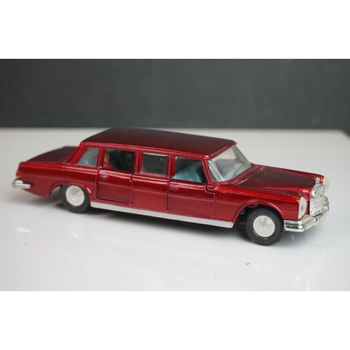 1087 - 13 Mid 20th C Dinky play worn diecast models to include Vanguard x 2, Chrysler, Armstrong Siddeley, ... 