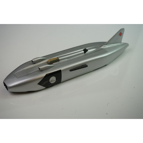 1093 - 11 White Melt land speed record models to include 9 x Western Models featuring Eyston's Thunderbolt ... 