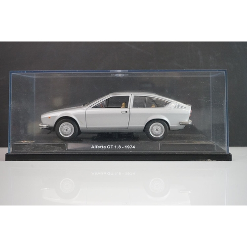 1118 - 18 Diecast models contained within 14 cases, includes Metro Models, diecast vg