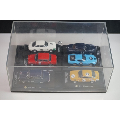 1118 - 18 Diecast models contained within 14 cases, includes Metro Models, diecast vg