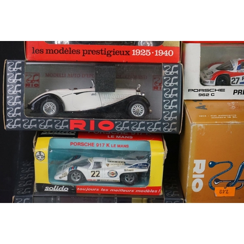 1119 - 11 Boxed / cased Protettok diecast models, various series