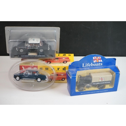 1121 - 26 Boxed and carded diecast models to include 12 x Alfa Romeo, Lledo, Matchbox, Vanguards etc