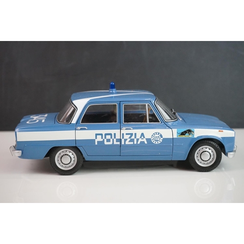 1123 - Boxed Pauls Model Art Minichamps 1:18 Alfa Romeo Guilia Super Polizia diecast model contained within... 