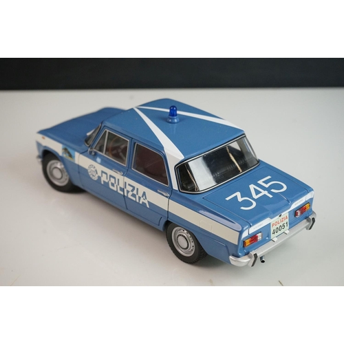 1123 - Boxed Pauls Model Art Minichamps 1:18 Alfa Romeo Guilia Super Polizia diecast model contained within... 