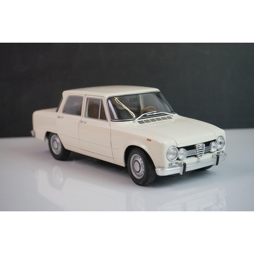 1124 - Boxed Pauls Model Art Minichamps 1:18 Alfa Romeo Guilia Super 1970 in white diecast model contained ... 