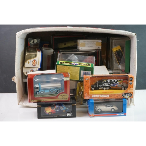 1169 - Two boxed diecast models to include Corgi 1101 Warner & Swasey 4418 Hydraulic Crane  and Shinsei Min... 