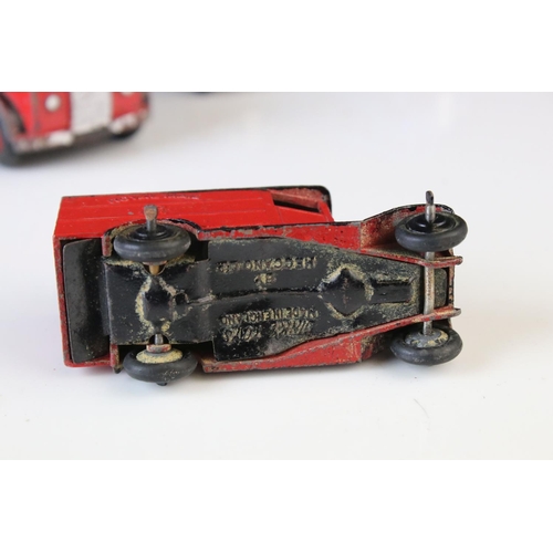 1185 - 16 Mid 20th C play worn Dinky diecast models to include 3 x Foden, 11 x various buses, etc