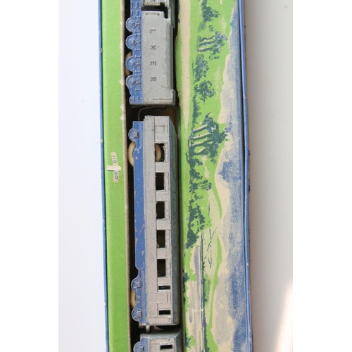 1187 - Boxed Dinky No 16 Silver Jubilee Train Set with inner display, play worn, tatty box with part missin... 