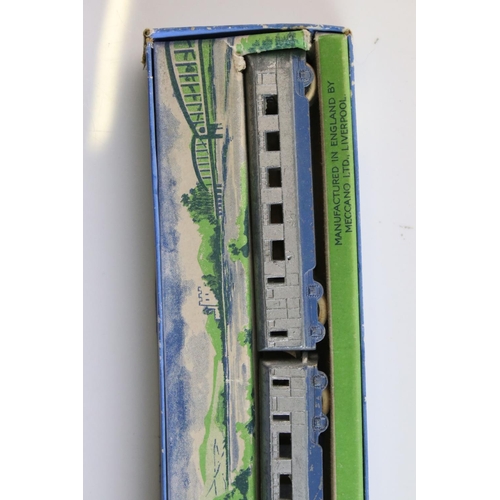 1187 - Boxed Dinky No 16 Silver Jubilee Train Set with inner display, play worn, tatty box with part missin... 