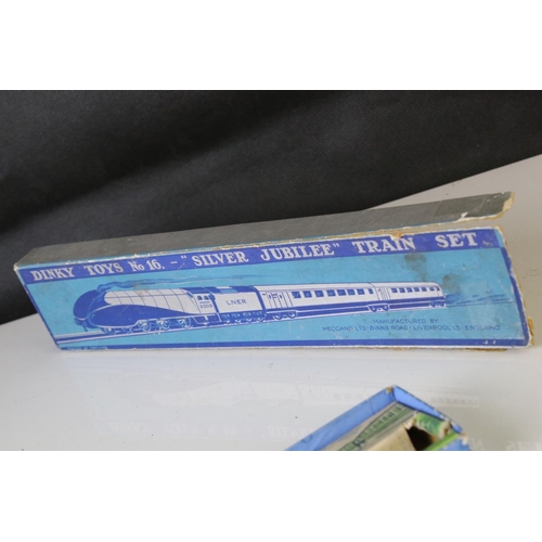 1187 - Boxed Dinky No 16 Silver Jubilee Train Set with inner display, play worn, tatty box with part missin... 