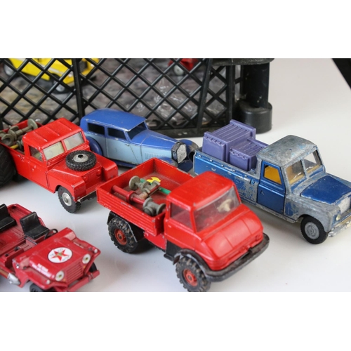 1206 - Collection of 25 diecast & plastic models to include mid 20th C Corgi & Dinky