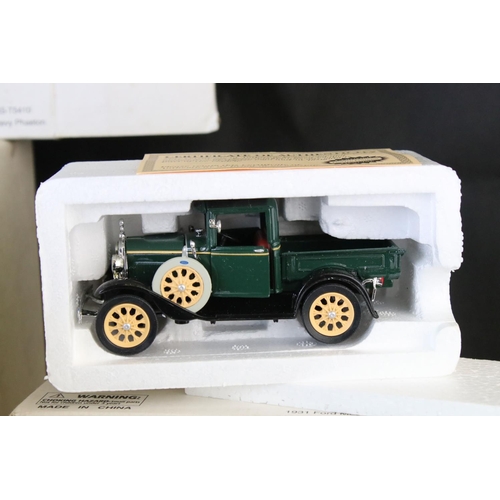 1208 - 17 Boxed diecast models to include Lledo and Chinese made vintage cars, all in white boxes and vg