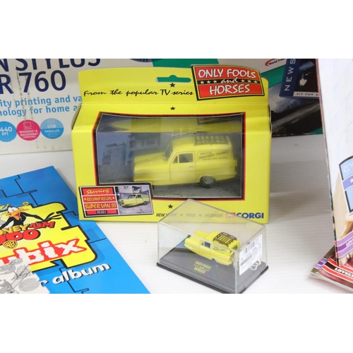 1221 - Group of Only Fools & Horses collectables to include boxed Corgi 05201 Super Van III, magazines etc ... 