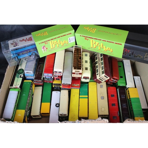 1230 - Collection of approximately 50 diecast model buses some showing play wear, includes EFE, Corgi, Brit... 