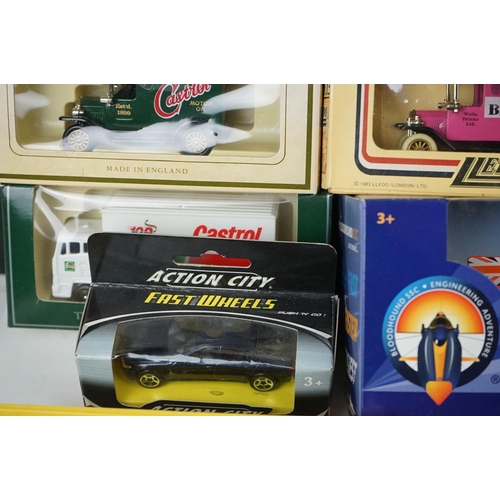 1241 - 18 Boxed diecast models to include 1980s Matchbox, Corgi Bloodhound SSC, Lledo etc plus unboxed exam... 