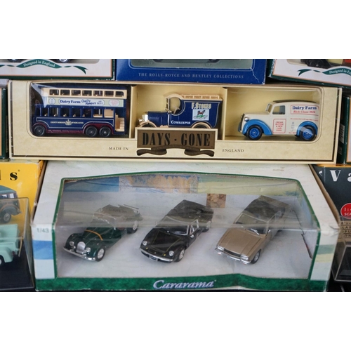 1242 - 35 x Boxed diecast models to include 2 x Corgi D980/1 Ford Popular Van and 90011 Mack B Open Pumper ... 