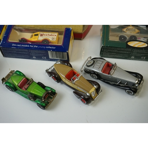 1242 - 35 x Boxed diecast models to include 2 x Corgi D980/1 Ford Popular Van and 90011 Mack B Open Pumper ... 