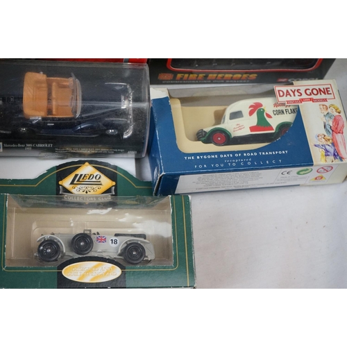 1242 - 35 x Boxed diecast models to include 2 x Corgi D980/1 Ford Popular Van and 90011 Mack B Open Pumper ... 